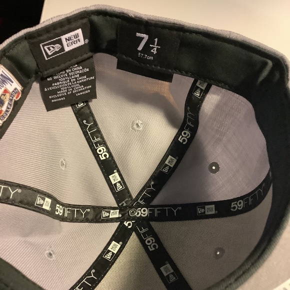 New York Yankees Grey New Era Fitted MLB Baseball Hat Cap 7 1/4 BRAND NEW - Picture 9 of 11